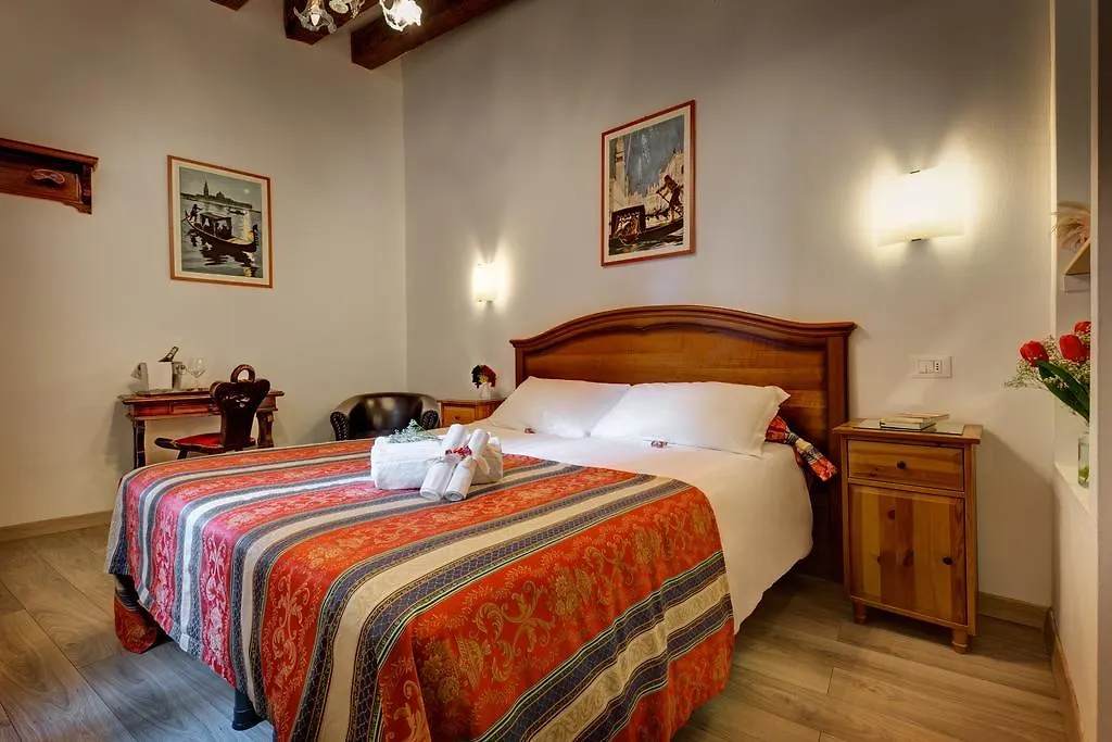 Hotel San Samuele Venedig