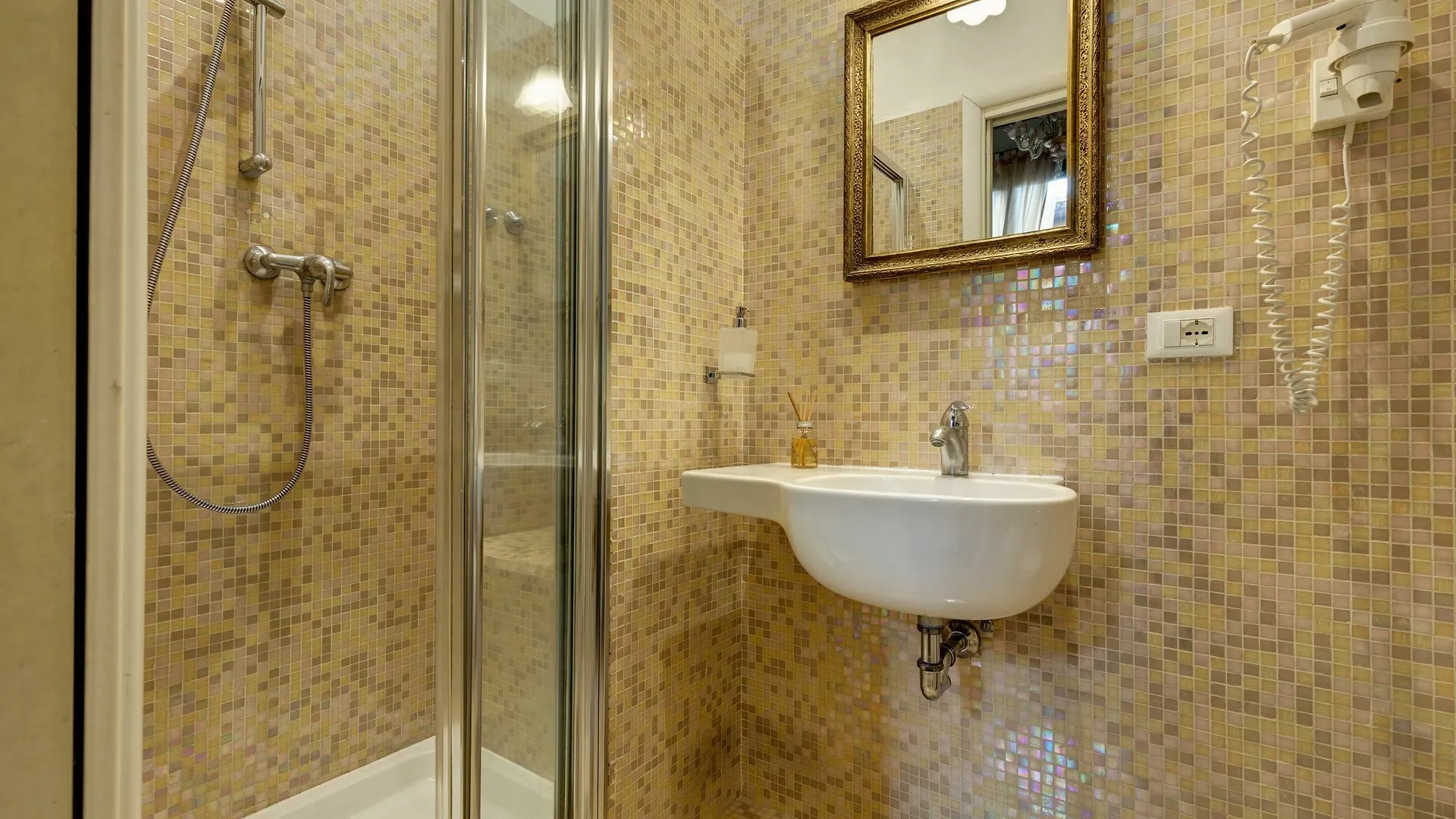 Hotel San Samuele Venedig